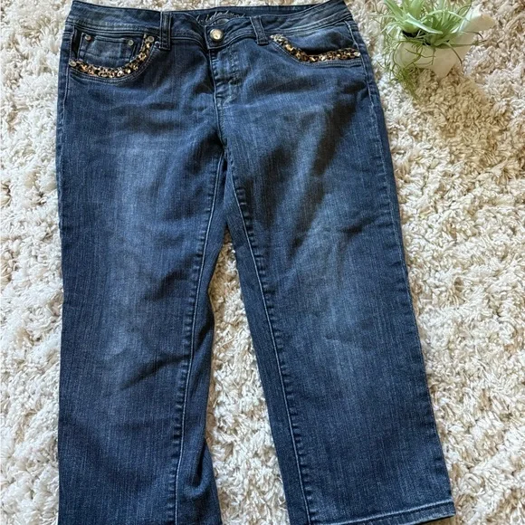 L.A. Idol Dark Blue Boot Cut Jean vintage shorts with Gold Embellishments - Picture 2 of 7